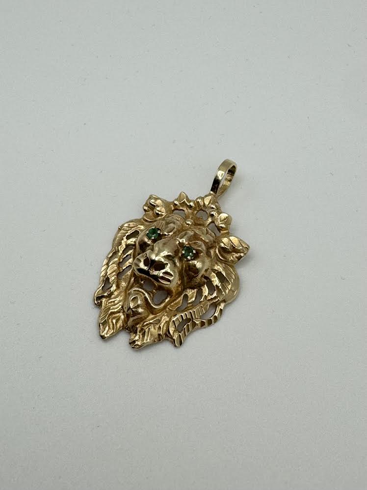 14k Gold Lion Head Pendant w/ CZ Emerald Green Eyes