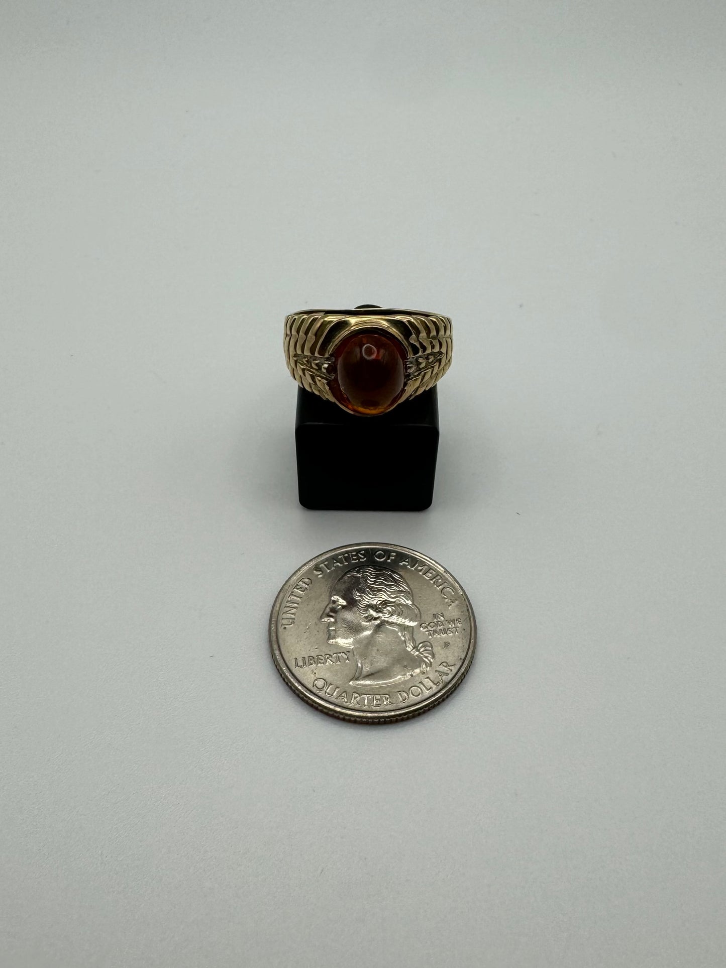 10k Yellow Gold w/ Carnelian Ring Size 9
